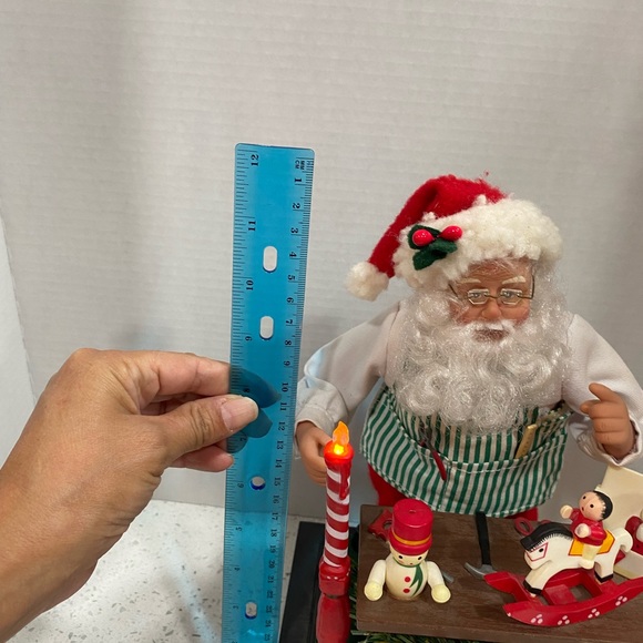Vintage 1993 Santa’s Workshop Lighted Musical by Holiday Creations - Picture 14 of 14